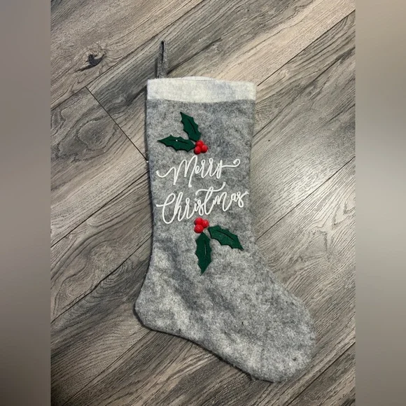 🌱🦢4 FOR $15!🦢🌱 Set of two stockings - Picture 2 of 2